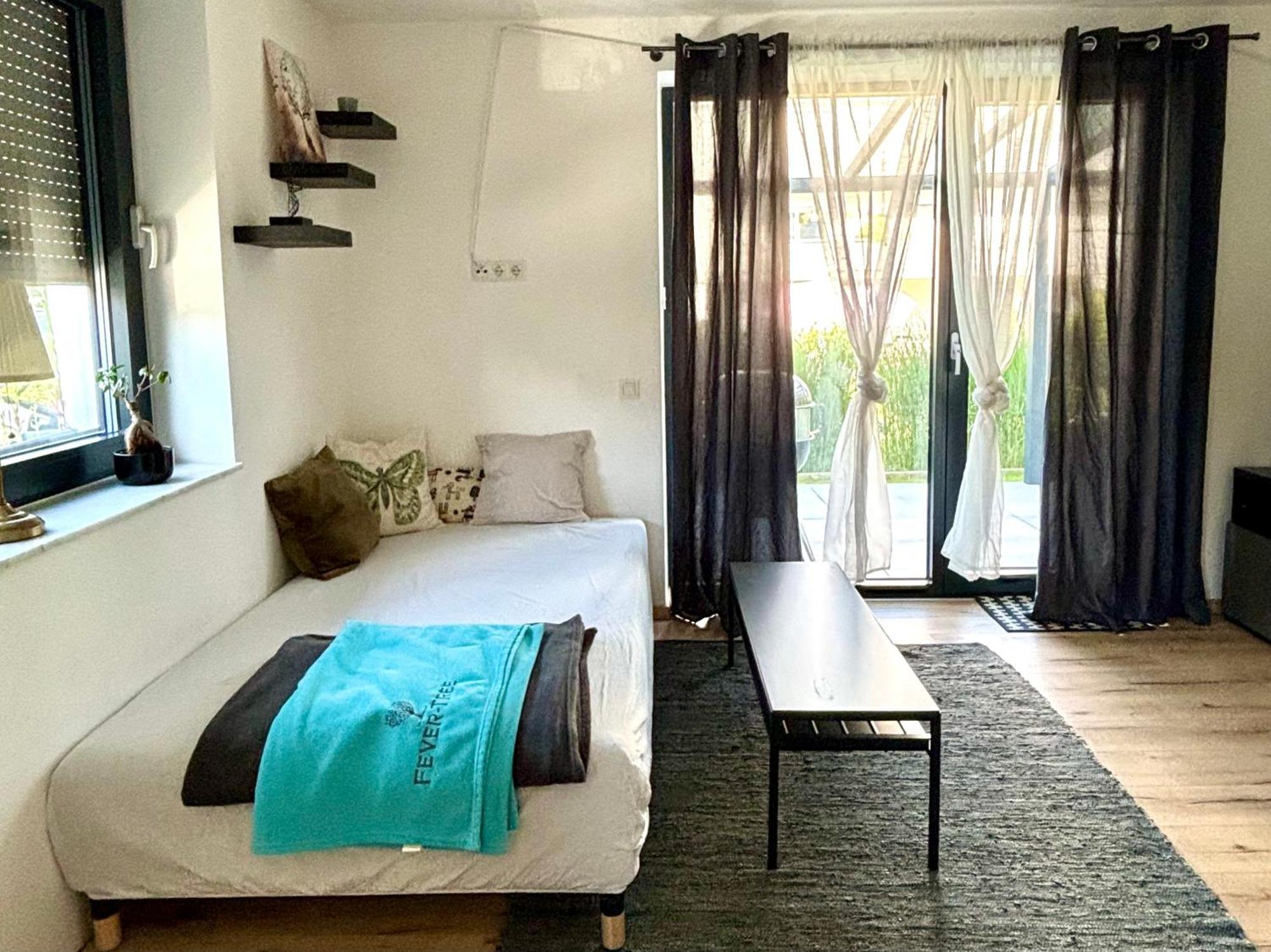 Schoene Wohnung Mit Terrasse Und Parkplatz Velden am Wörthersee Exterior foto